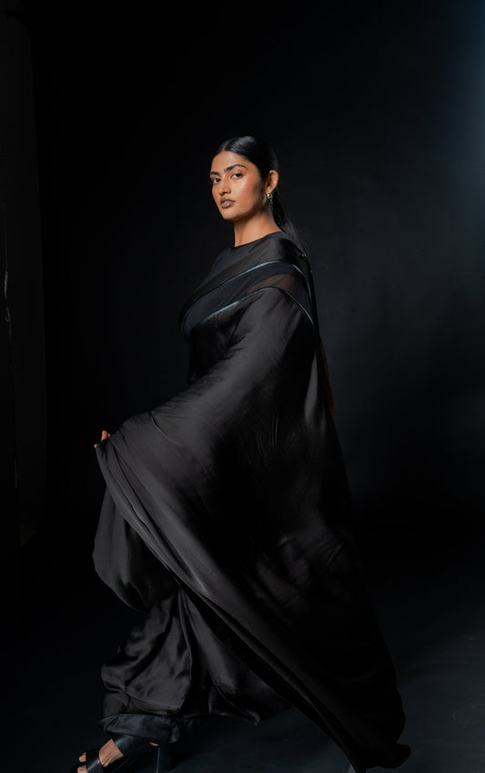 Simple Yet Statement-Making: Beyond Heavy Embroidery & Bright Silks