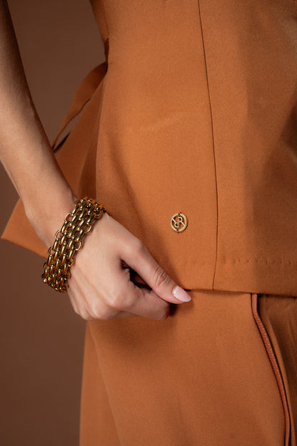 Woman wearing Tan PowerSet from Label Rebel Roots.
